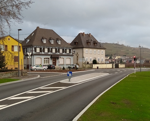 Aménagement de carrefour vue de l'entrée à Kientzheim
